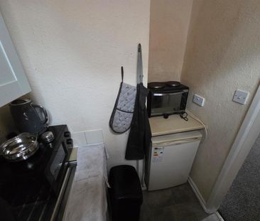 1 bed flat to rent Charnwood Street, DE1 - Photo 2