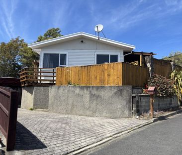 Warm & Sunny 3 bedroom Home with Views - Photo 6