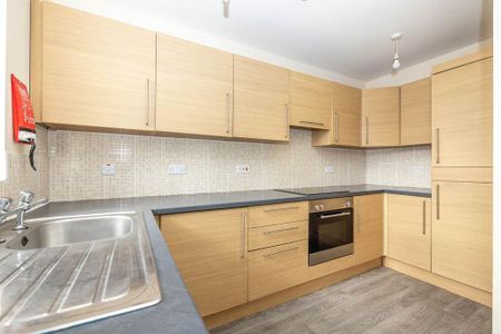 2 bedroom flat to rent - Photo 4