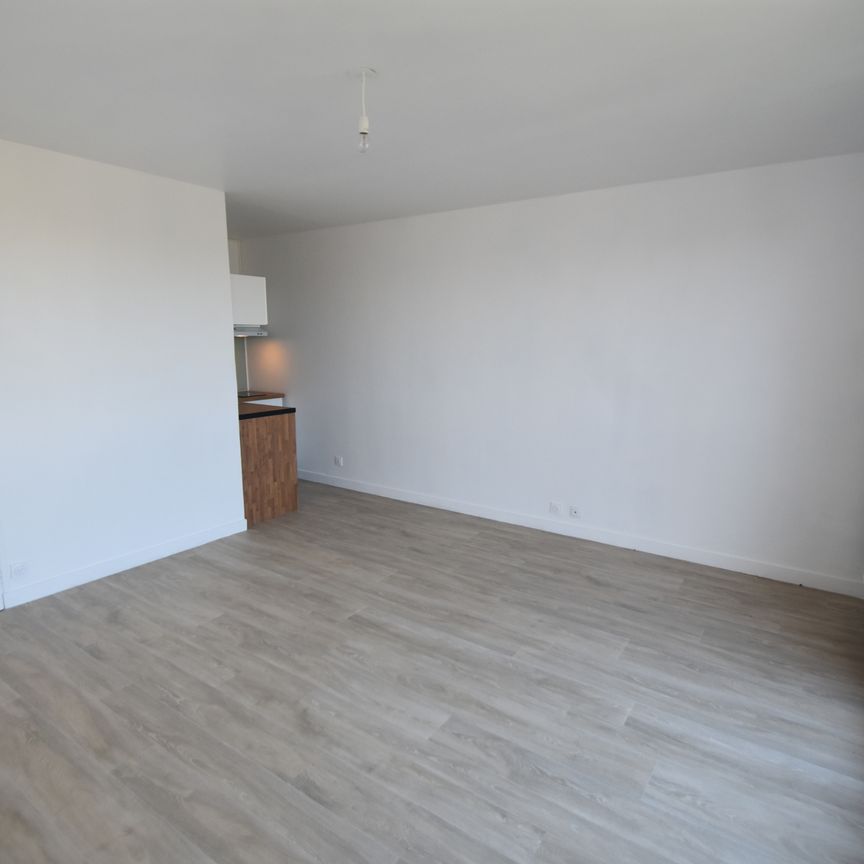 Location Appartement 1 pièce 26m² ST LO 50000 - Photo 1