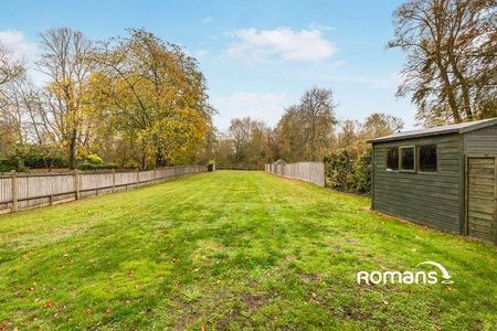 The Warren, Caversham, Reading, RG4 - Photo 3