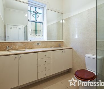 6 Exley Road, Hampton East VIC 3188 - House For Rent | Domain - Photo 2