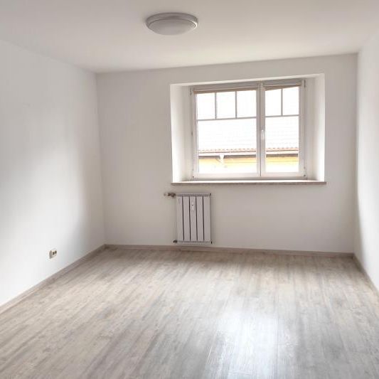 2-Raumwohnung mit Einbauküche, Balkon und Aufzug in Triptis - Foto 1