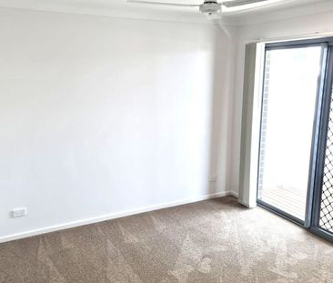 AVAILABLE 14/11/25 - 3 BED 2 BATH TOWNHOUSE WITH DUCTED AIR - Photo 1