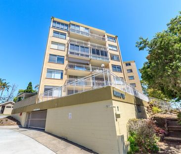 Bright, Light and Views Galore! - Photo 6