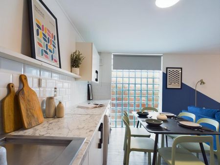 6 bedroom flat to rent - Photo 3