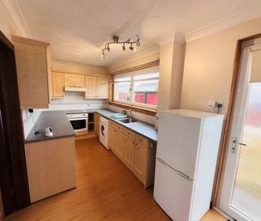 Balloch Road, Shotts - Photo 4