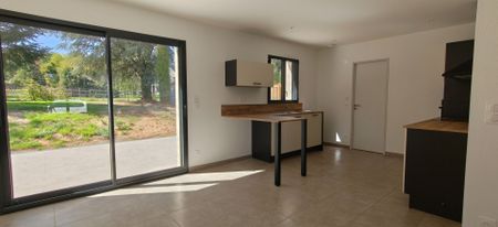 Location Maison 6 pièces 103m² - Photo 4