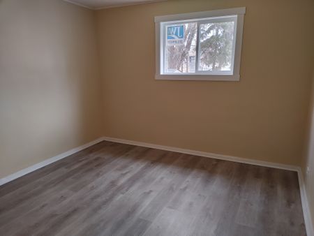 2604 Edgar St, Regina - Photo 2