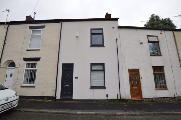 2 Bedroom Terraced House - Photo 1