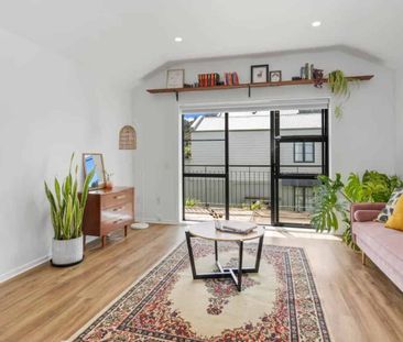 ALBANY - One Bedroom Apartment Opposite Pinehurst School! - Photo 2