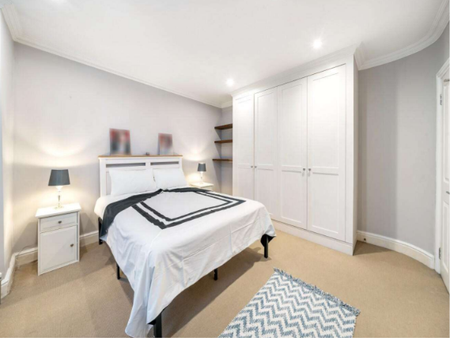 Garden flat, Chivalry Rd, SW11 - Photo 3