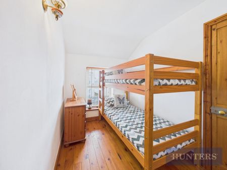 3 bedroom House To Let Total Size: 1018 SQ FT - Photo 2