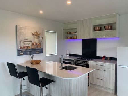 Charming 2BR Waipapa Retreat - New Build! - Photo 3