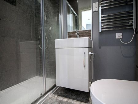 2 bedroom apartment to rent - Photo 2