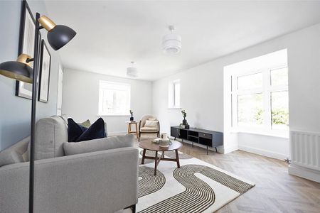 3 bedroom detached house to rent - Photo 2