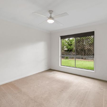 Charming 4-Bedroom Family Home for Rent in Marsden - Photo 4