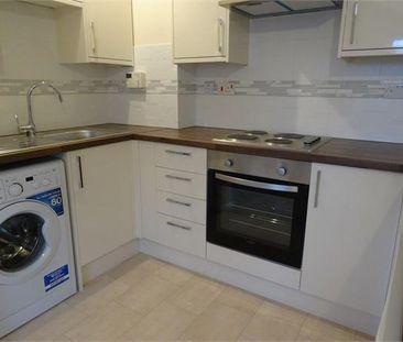 1 bedroom ground floor flat to rent - Photo 3