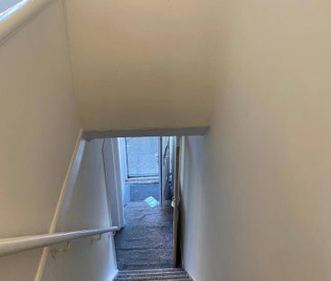 3 bedroom end of terrace house to rent - Photo 5