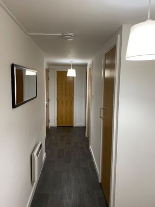 3 Bed Flat, Blackfriars Road, G1 - Photo 1