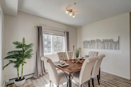 Evanston Ridge — Pinnacle 2 - Photo 4