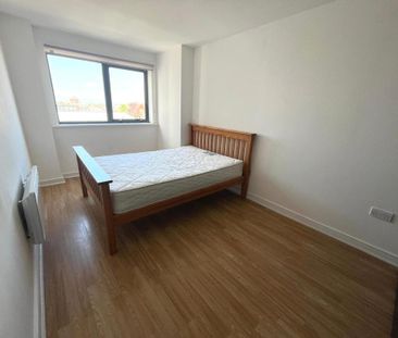 3 bedroom apartment to rent - Photo 3
