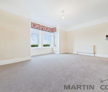 5 bedroom detached house to rent - Photo 2