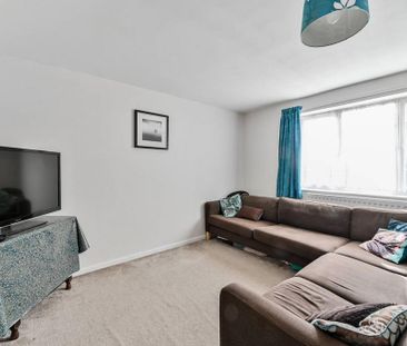 3 bedroom maisonette to rent - Photo 4