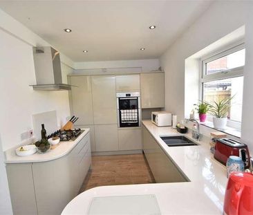 The Green, Little Neston, Neston, CH64 - Photo 4