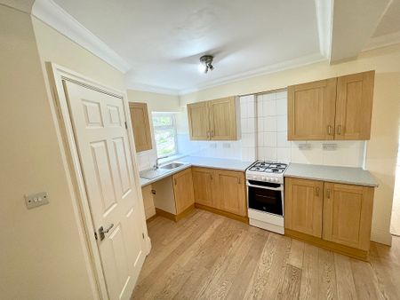 Birchgrove Road, Birchgrove, Swansea, SA7 9JU - Photo 5