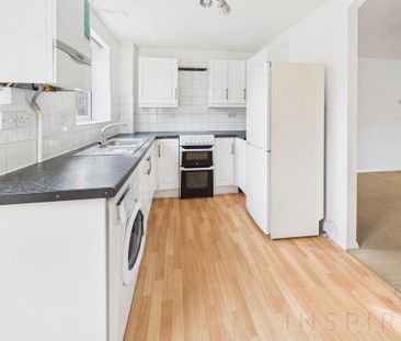 2 bedroom semi-detached house to rent - Photo 4