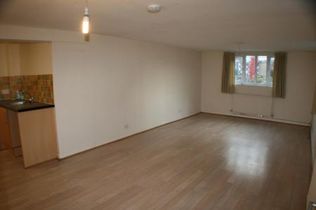 2 bedroom cottage to rent - Photo 2