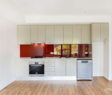 HIGH QUALITY ONE BEDROOM APARTMENT | Unfurnished - Photo 1