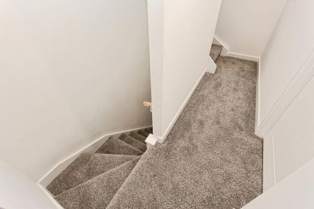 4 bedroom terraced house to rent - Photo 2