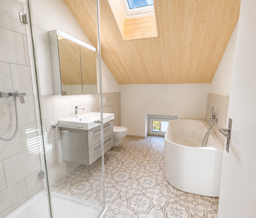 Exklusive 4.5-Zimmer-Maisonettewohnung mit Terrasse - Photo 5