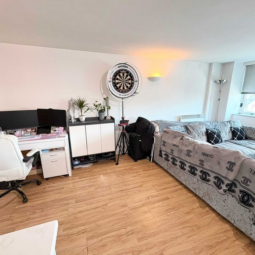 Marco Island, City Centre, Nottingham - Photo 1