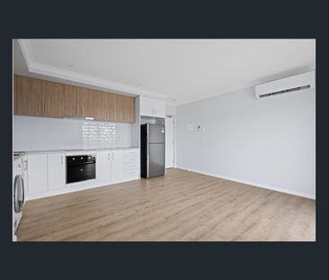 One Bedroom in a Boutique Complex - Photo 2