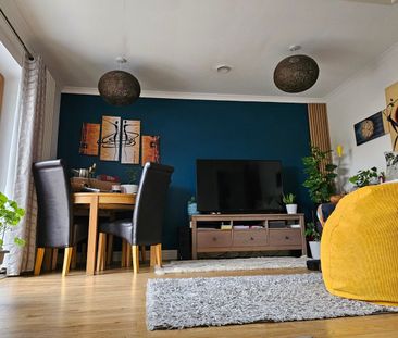 2 Bed Flat, Chestnut Grove, W5 - Photo 3