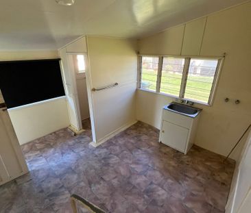 20 Sydney Street, Kepnock QLD 4670 - House For Rent - $550 | Domain - Photo 6