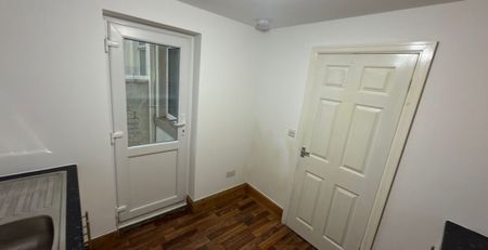 Victory Road, Blackpool, FY1 3JT - Photo 5
