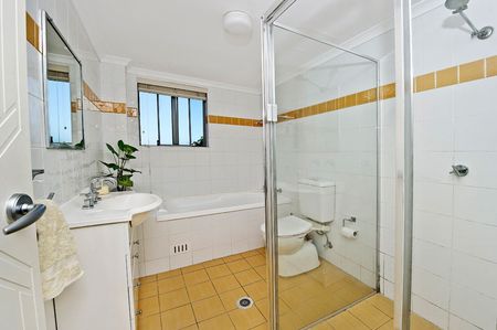 11/3-5 Kensington Road, Kensington NSW 2033 - Apartment For Rent | Domain - Photo 5