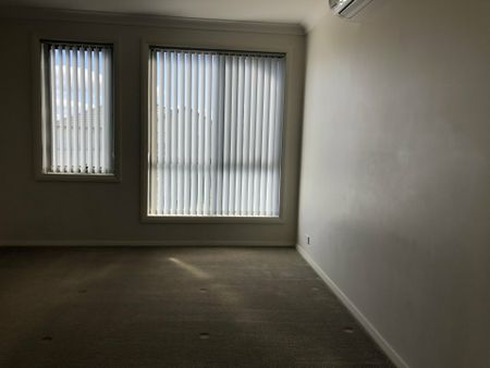 3 Bedroom House - Photo 3