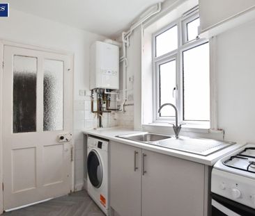 3 bedroom House To Let - Photo 6