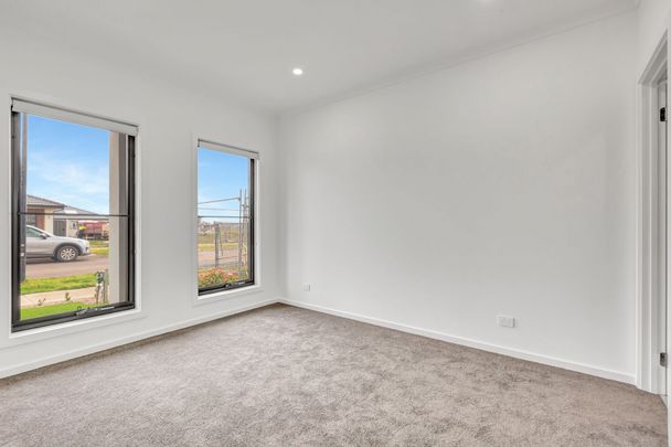 Modern Family Home with Premium Inclusions in Truganina - Photo 1