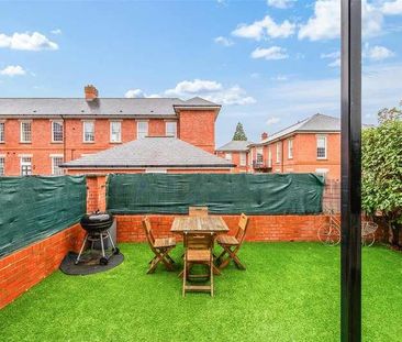 Glanville Way, Epsom, KT19 - Photo 4