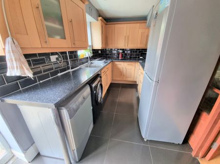 Woodhall Road, Sudbury - Photo 5