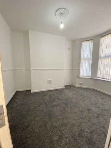 4 Bed End Terrace, Faraday Street, L5 - Photo 5