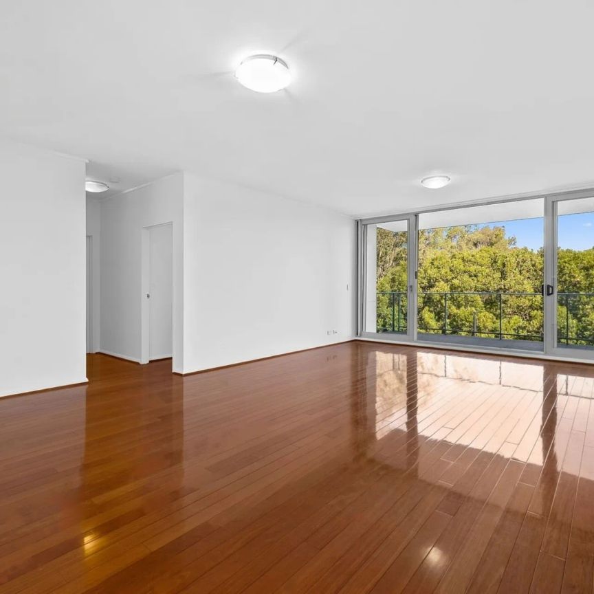 204/2 Shoreline Drive, Rhodes. - Photo 1