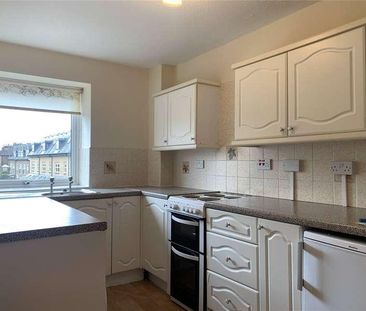 Lawrence Court, Alma Road, Windsor, SL4 - Photo 4