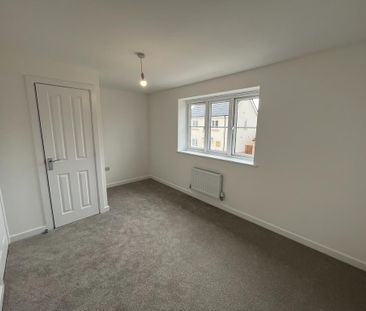 2 bedroom semi-detached house to rent - Photo 4